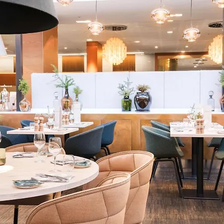 Radisson Blu Royal Hotel, Hotell 4*