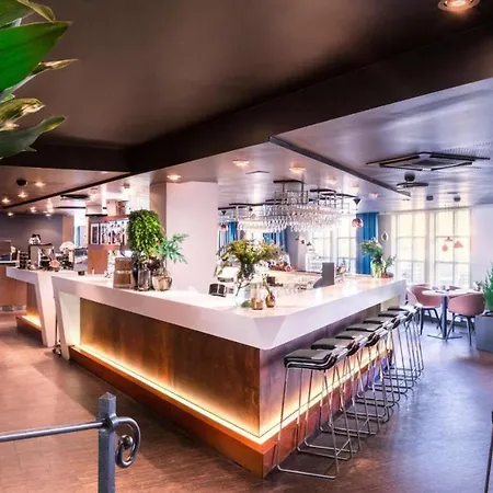 Radisson Blu Royal Hotel, Hotell 4*