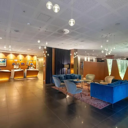 Radisson Blu Royal Hotel, Hotell