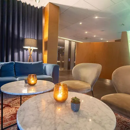 Radisson Blu Royal Hotel, Hotel