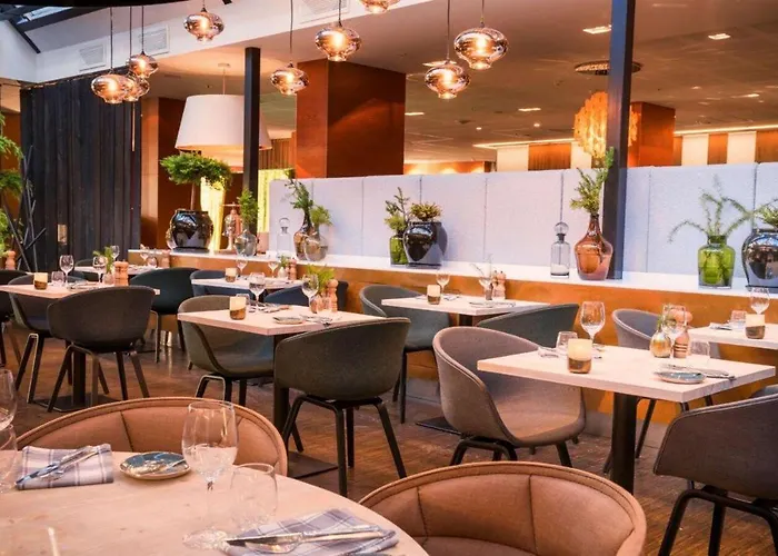 Radisson Blu Royal Hotel, Hotell 4*