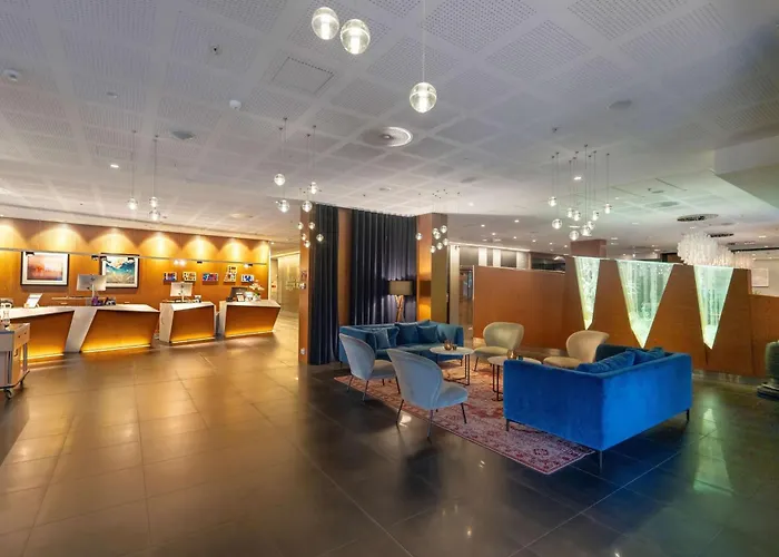 Radisson Blu Royal Hotel, Hotell