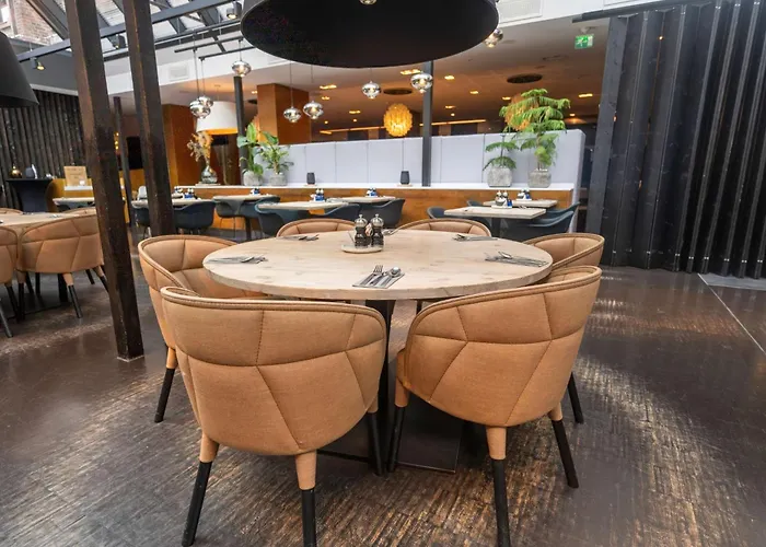 Radisson Blu Royal Hotel, Hotell